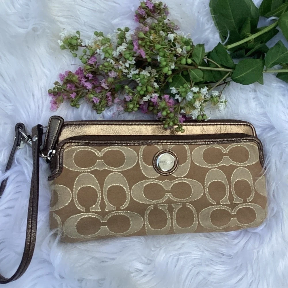 Coach Double Zip Wrist Strap Signature Canvas Envelope Wallet